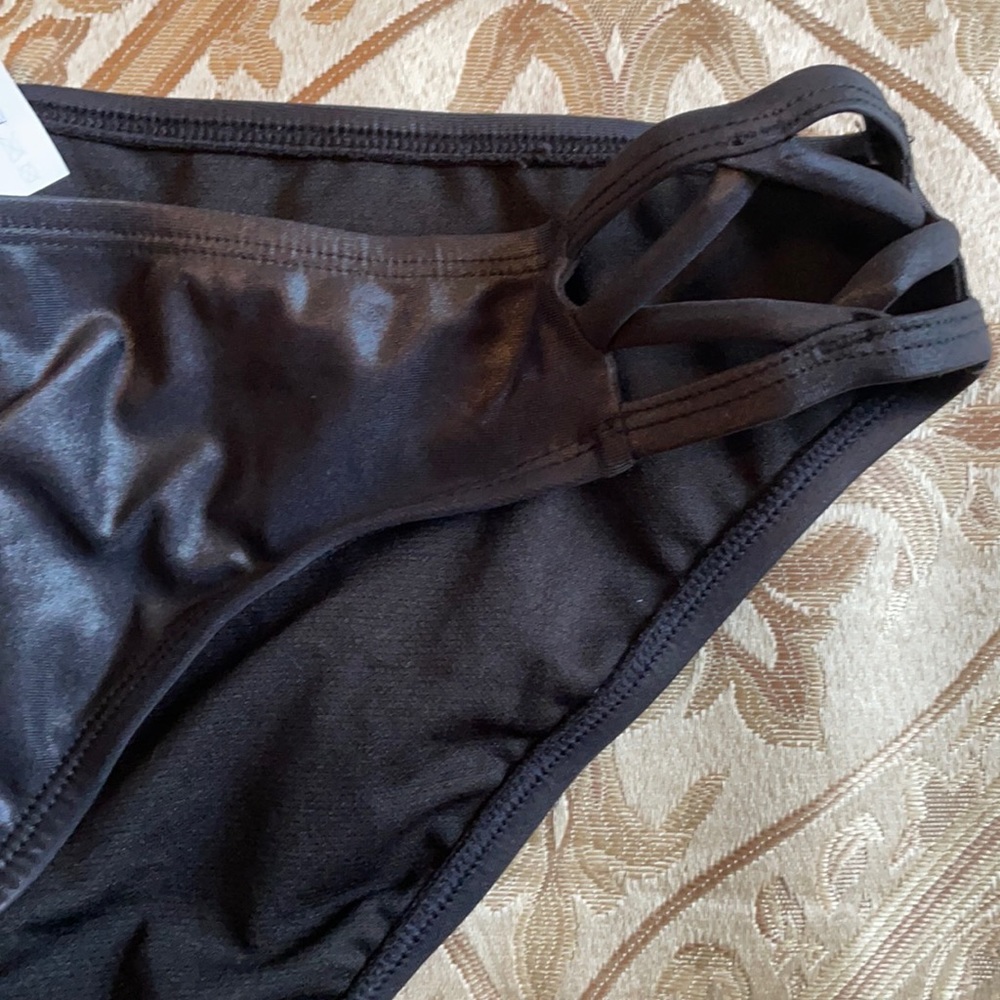 KENNETH COLE Bikini Set - Picture 2 of 5